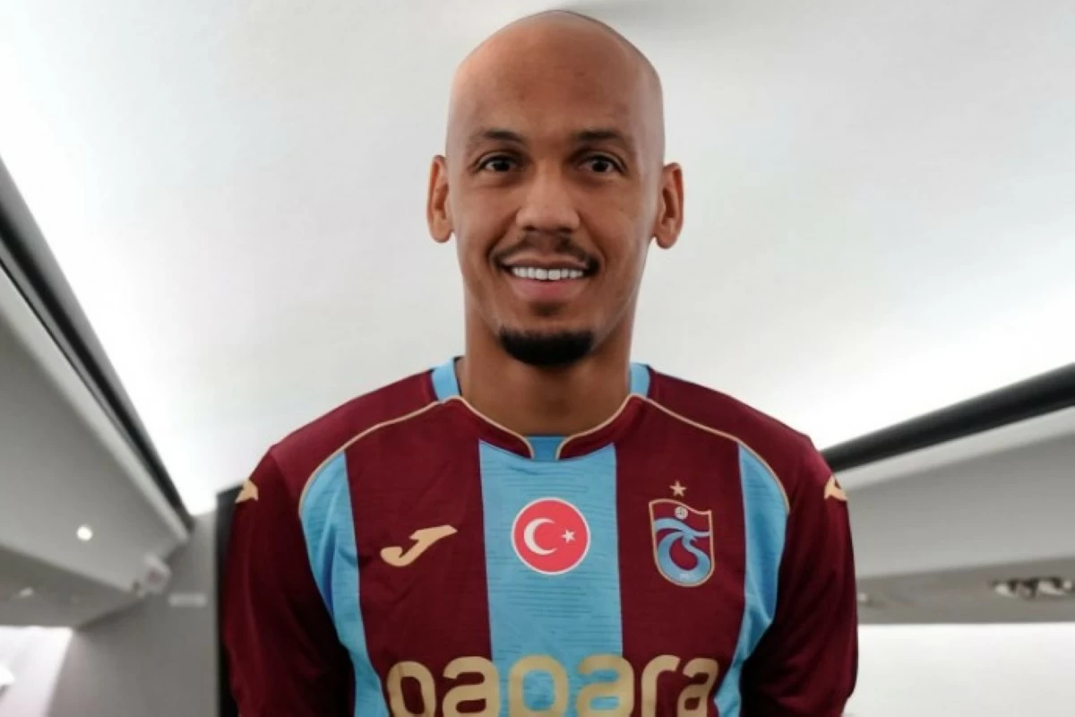 طرابزون يلم شمل صلاح بزميله القديم