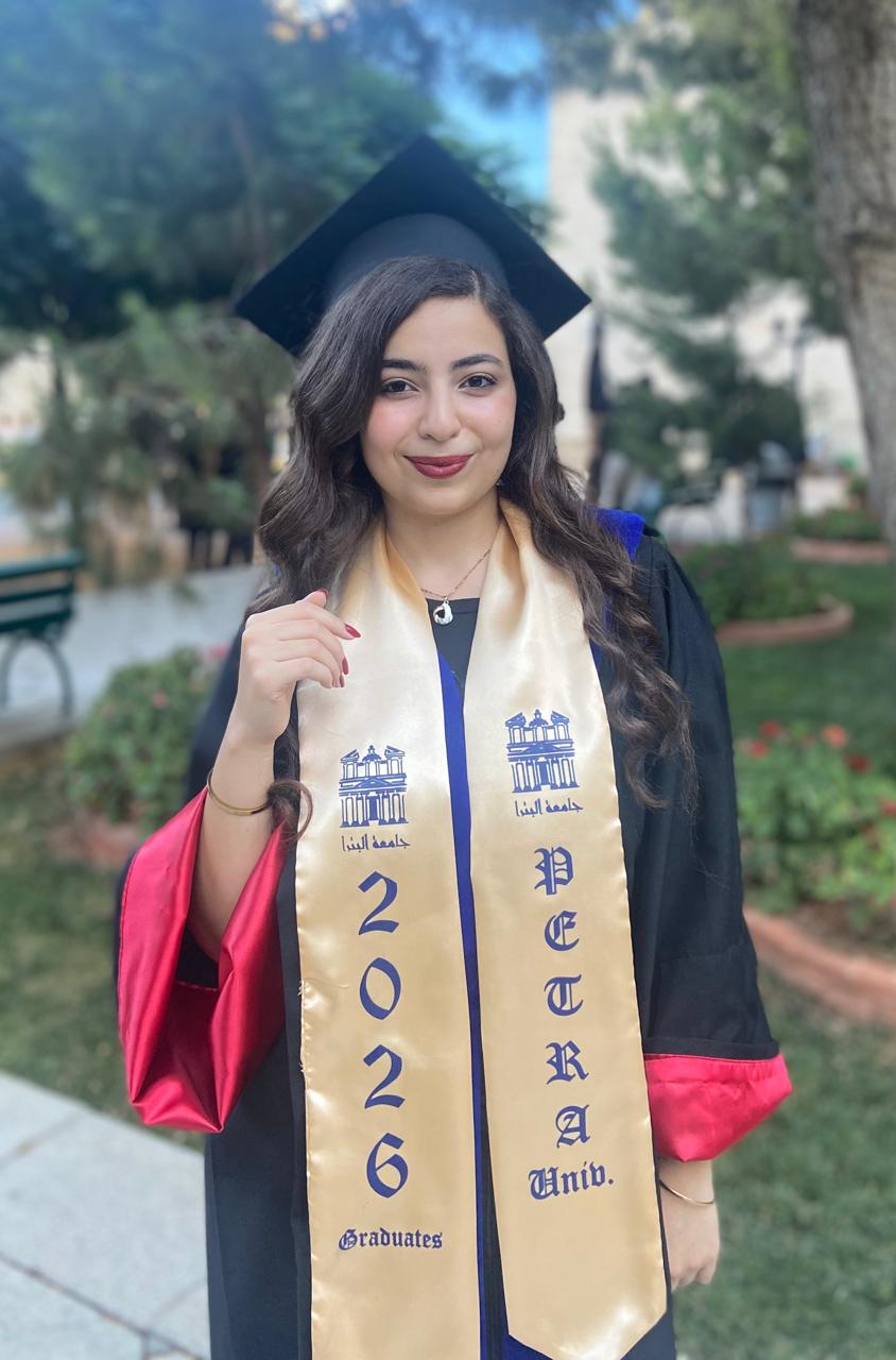 المهندسة زينة مهند المعايطة .. مبارك التخرج