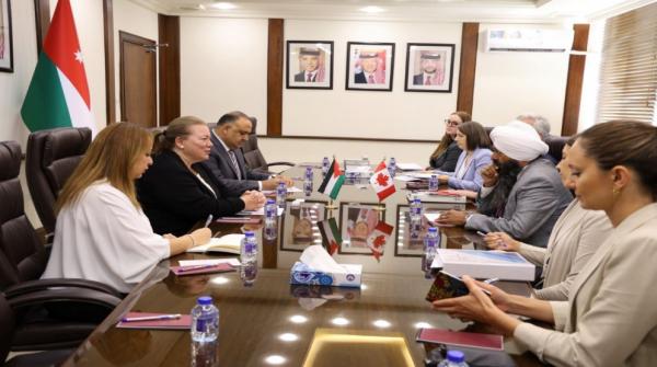 الأردن وكندا يبحثان تعزيز الشراكة الاقتصادية والتنموية