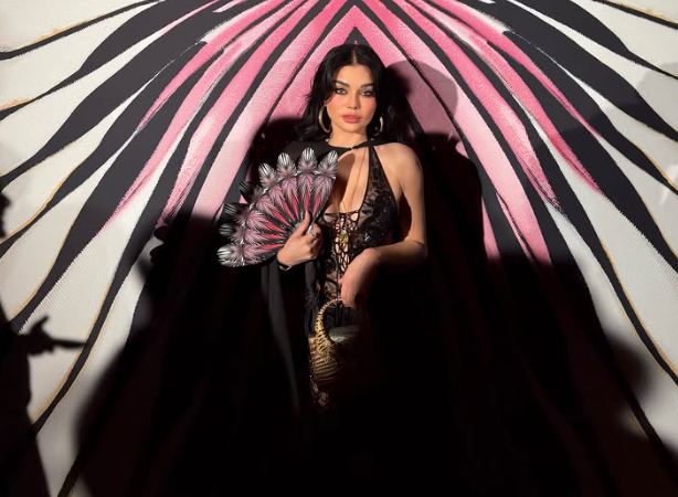 الأسود عنوان الأناقة في مهرجان كان السينمائي 2026 