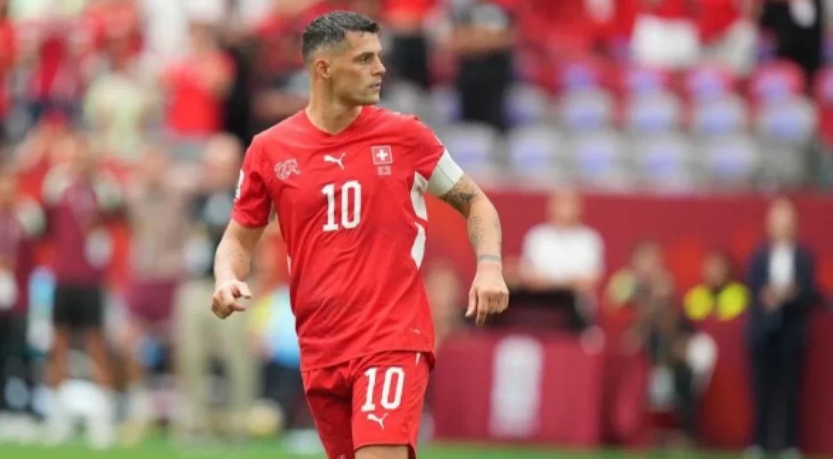 سويسرا تعيد تشاكا وإمبولو للمنتخب بعد أزمة وثائق كورونا المزورة
