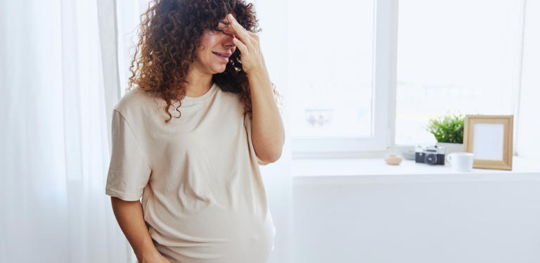 علامات خفية تكشف اكتئاب الحمل في الشهور الأخيرة