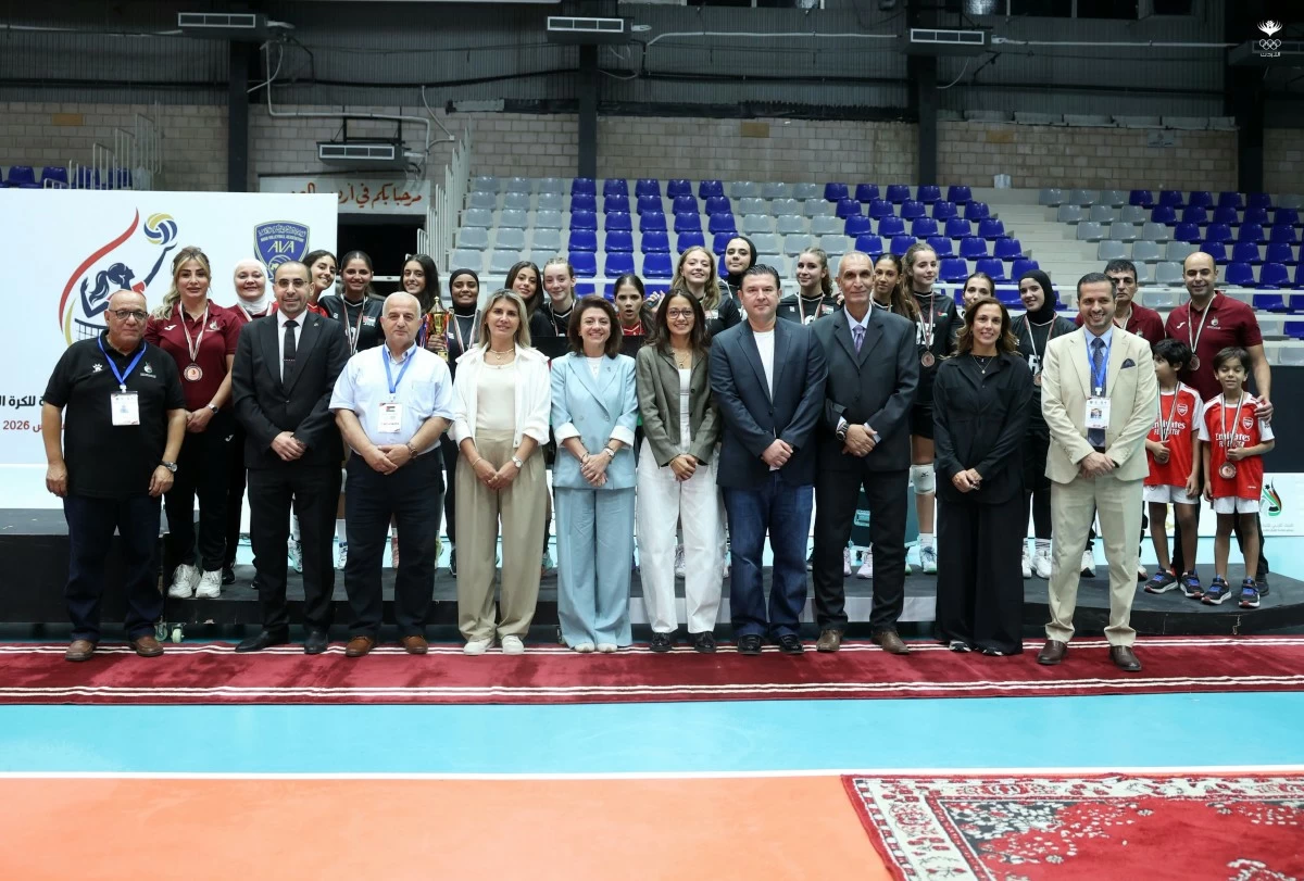 نسوي الطائرة ثالثا في البطولة العربية