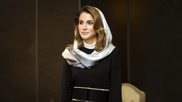 الملكة: في مولد النبي نستمد من سيرته نورا يهدي قلوبنا