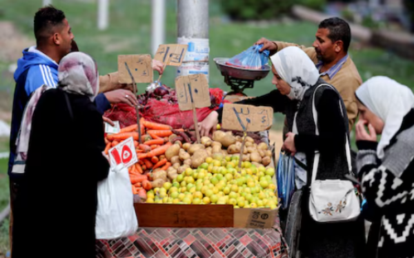 استطلاع: توقعات بارتفاع التضخم في مصر إلى 15.6% في يوليو