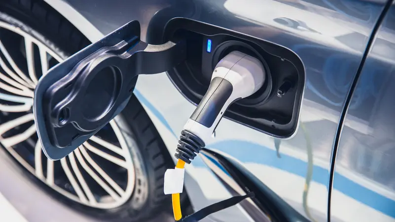 شراكة بين "تويوتا" و"تري هاوس" لتركيب شواحن السيارات الكهربائية المنزلية