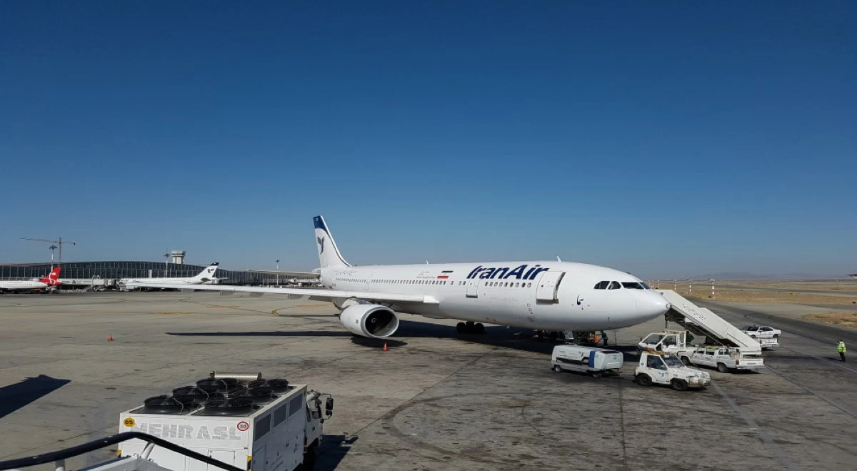 إيران ستستأنف الرحلات الدولية من مطار مشهد الاثنين