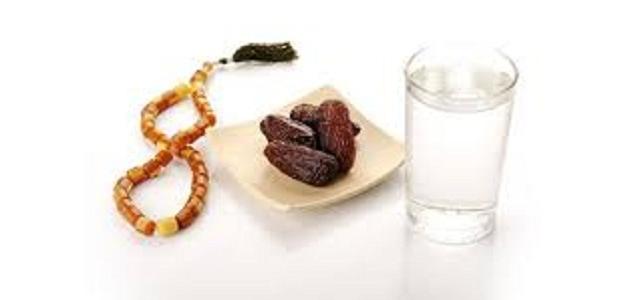 لماذا سمي الماء و التمر بالاسودين؟