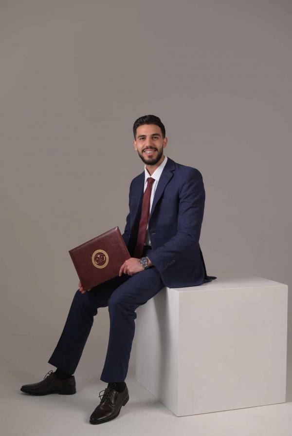 الطبيب عبدالله رمضان الشرايعة  ..  مبارك التخرج