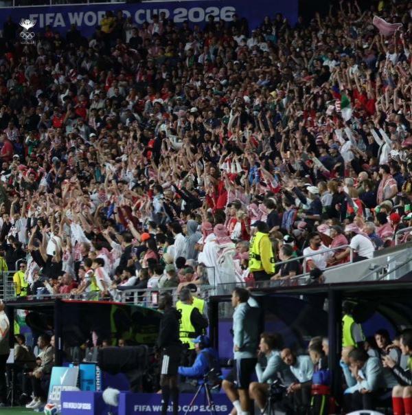 اللاعب رقم (12)  ..  نبض المدرجات وسلاح النشامى في المونديال