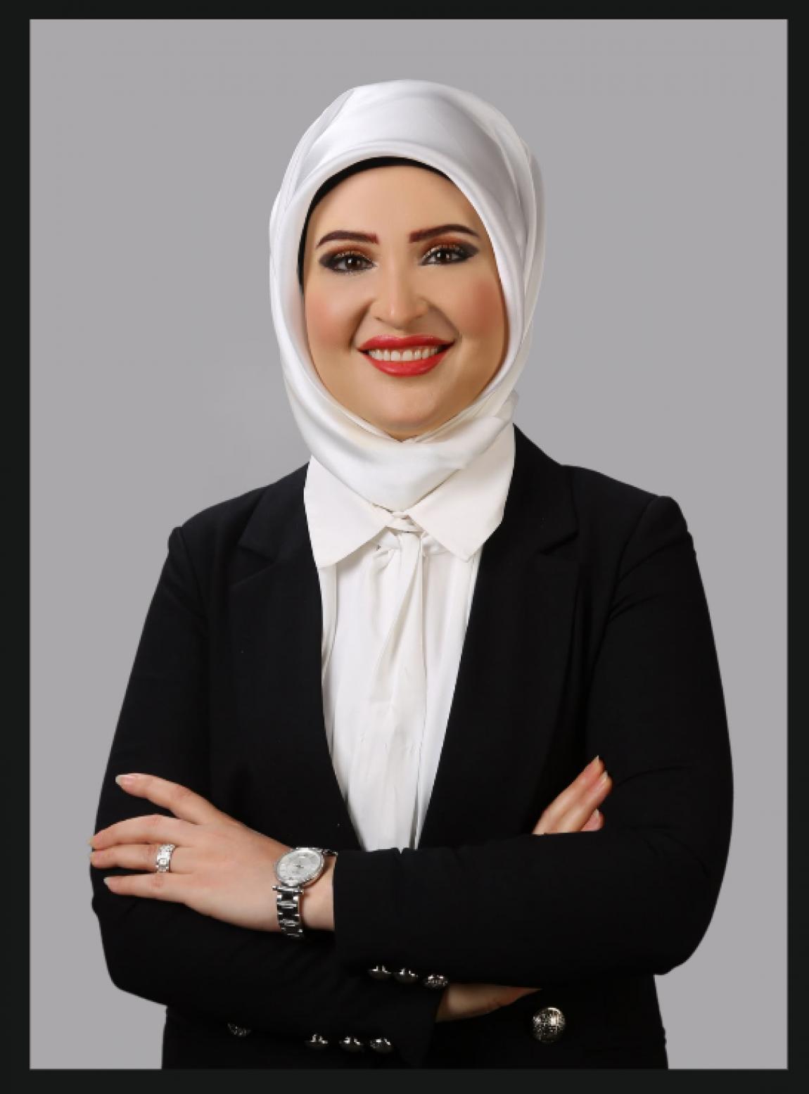 ياسمين عياد  ..  مُبارك الإصدار الجديد "القيادة التربوية في عصر الذكاء الاصطناعي"