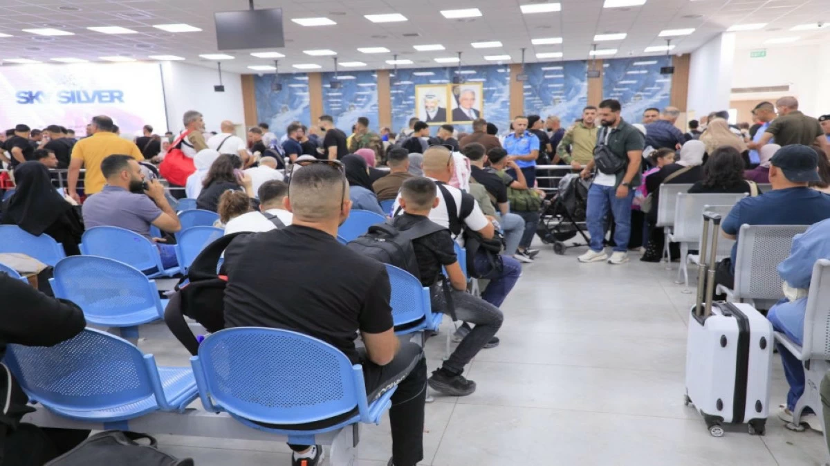 أكثر من 33 ألف مسافر تنقلوا عبر معبر الكرامة الفلسطيني خلال أسبوع
