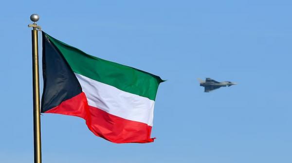 الكويت: الدفاعات الجوية تعترض صواريخ إيرانية معادية