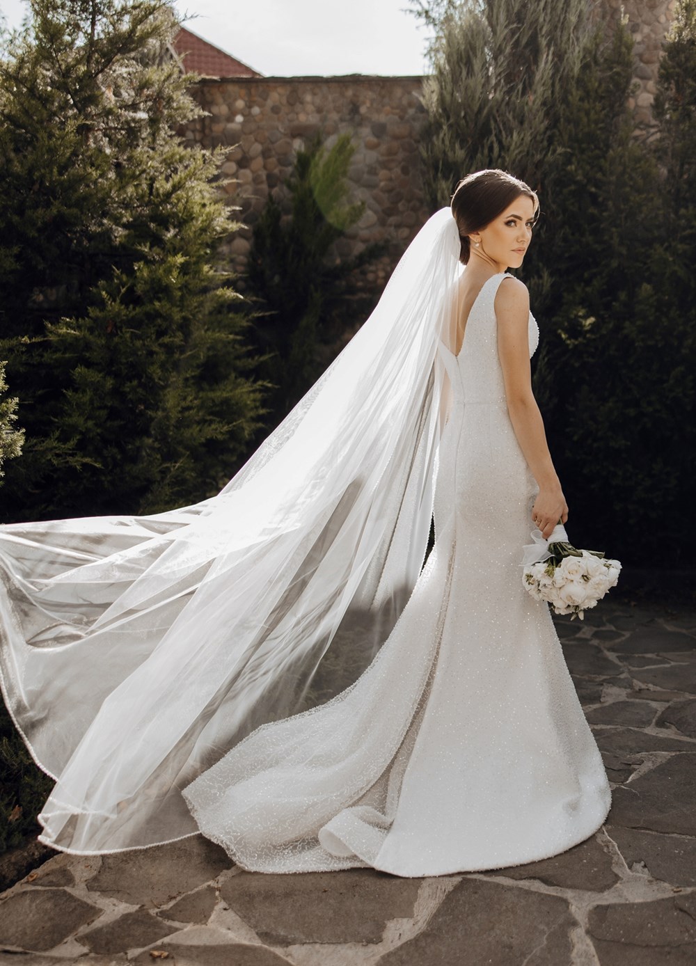 طرحة زفافكِ الأنسب ..  حسب شكل وجهكِ