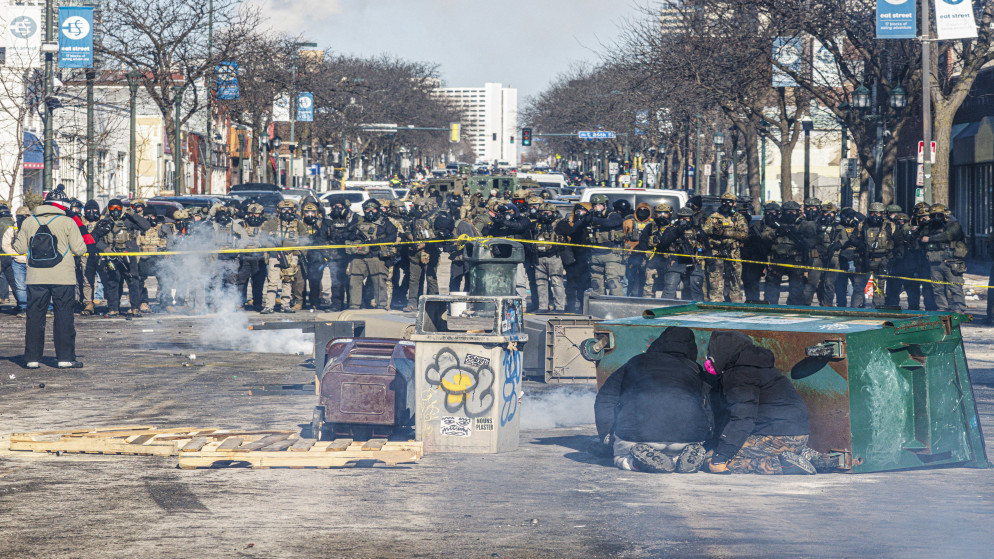 مقتل رجل أميركي في مينيابوليس برصاص عناصر أمن فدراليين