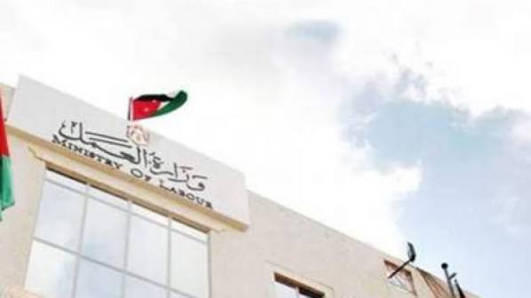 العمل: لا تمديد لفترة قوننة أوضاع العمالة الوافدة المخالفة
