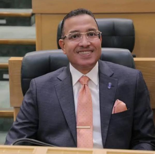 الديات يسأل الحكومة عن تمويل "الوطني للتشغيل" وعدد فرص العمل