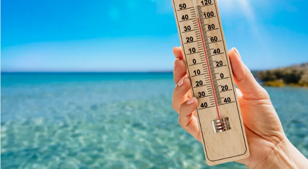 البحار تغلي ..  وأوروبا تحت وطأة الحر والجفاف