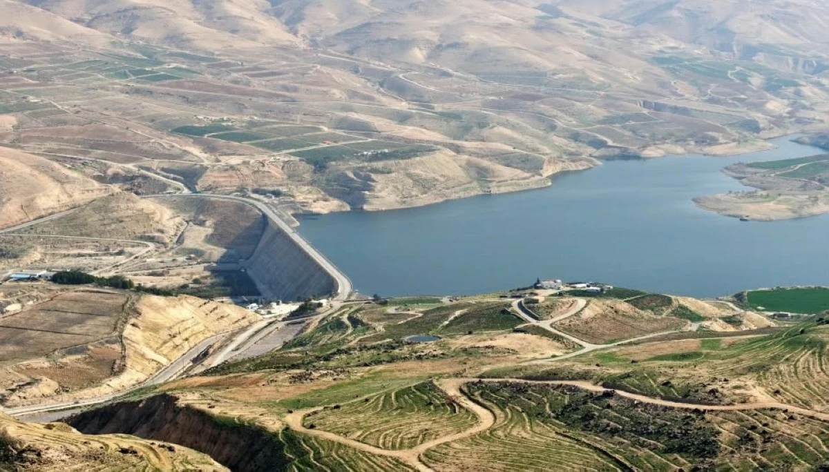 مشروع الموجب ..  450 ميغاواط لتعزيز أمن الطاقة واستيعاب المتجددة