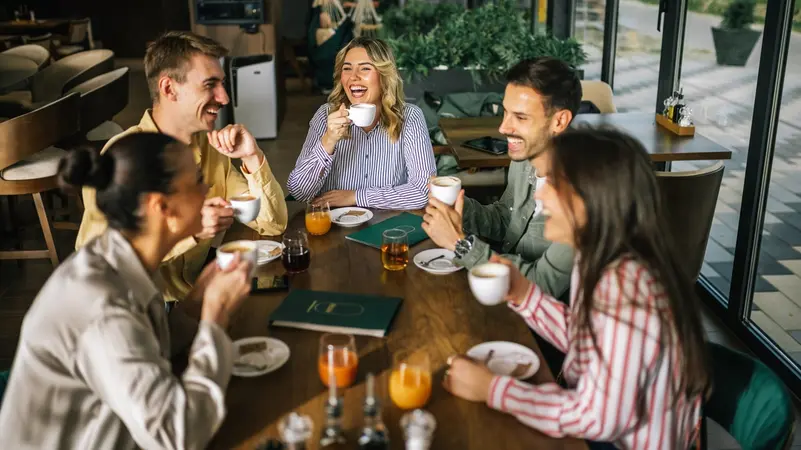 بقليل من "الأنانية الصحية" ..  3 طرق لتحسين علاقاتك الإجتماعية