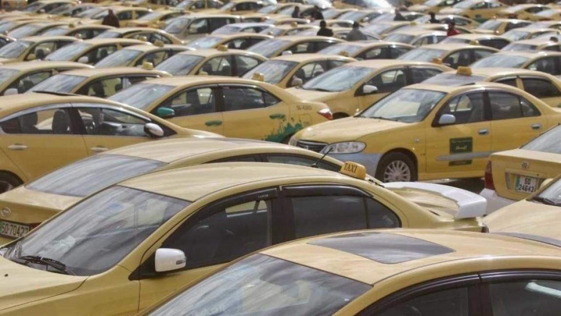 النقل البري تدرس السماح باستبدال التاكسي الأصفر بمركبات 2020