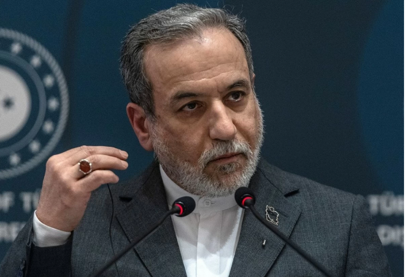 عراقجي: أي هجوم على بيروت سيؤدي إلى تجدد الحرب "على نطاق واسع"