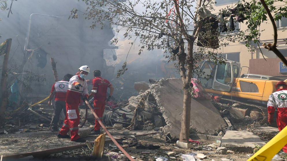 إسرائيل تشن ضربات في طهران مع إطلاق إيران صواريخ