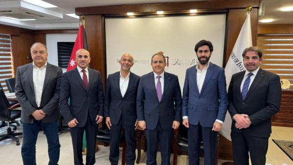 ابوغزالة يبحث مع غرفة التجارة الأوروبية استقطاب الاستثمارات