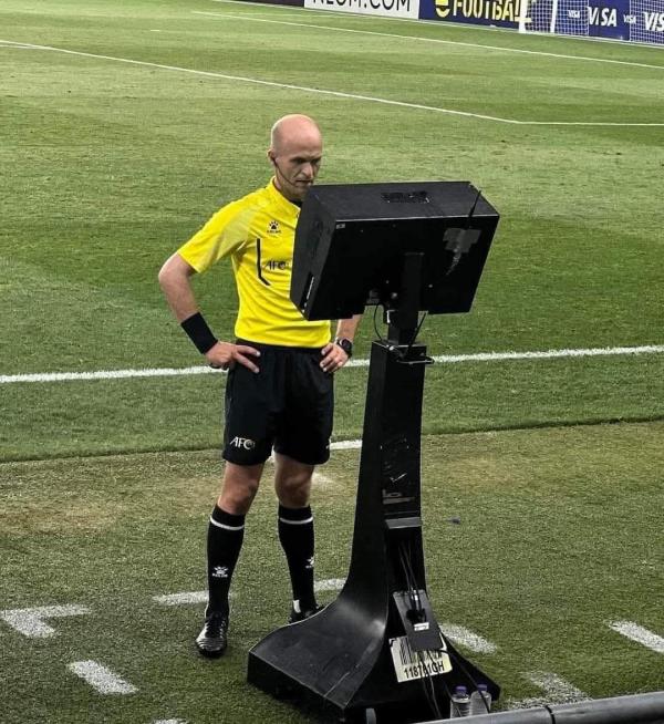 خبير تحكيمي: تطبيق "الفار" في الأردن يتطلب جاهزية فنية ونفسية وإدارية