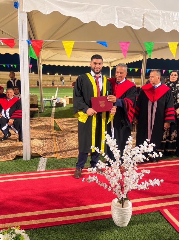 عز الدين ايمن المجالي  ..  مبارك التخرج
