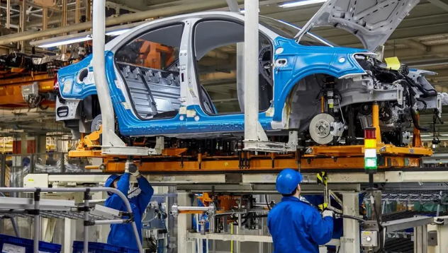 مبيعات السيارات في الصين تهبط 22.1% خلال مايو