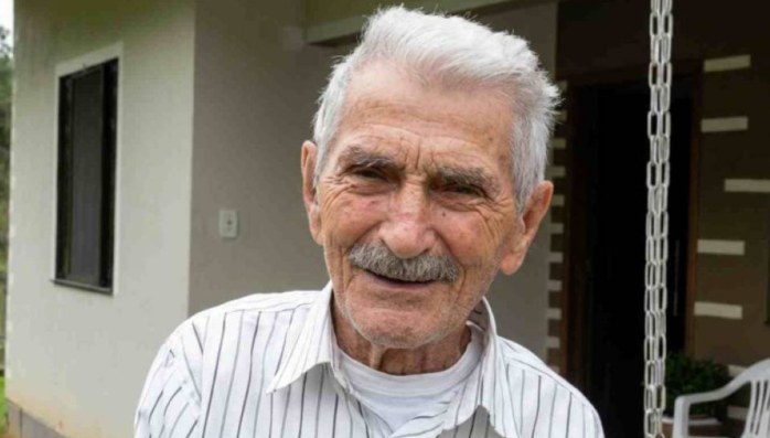 رجل لا يعرف الشيخوخة ..  عمره 107 أعوام يكشف سر العمر الطويل