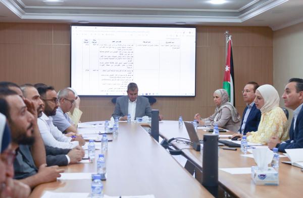 الخرابشة يتابع مشاريع رؤية التحديث الاقتصادي في قطاعي الطاقة والتعدين
